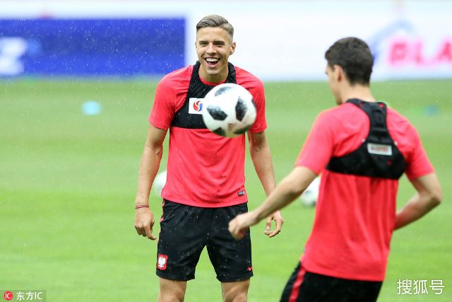 场上一战成 场上一战成