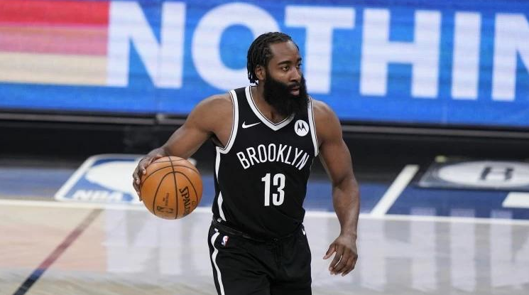 了鲜明对比 了鲜明对比