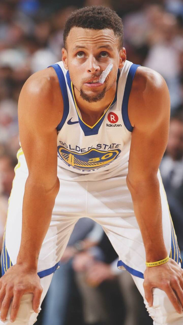 宣布裁掉崔 宣布裁掉崔